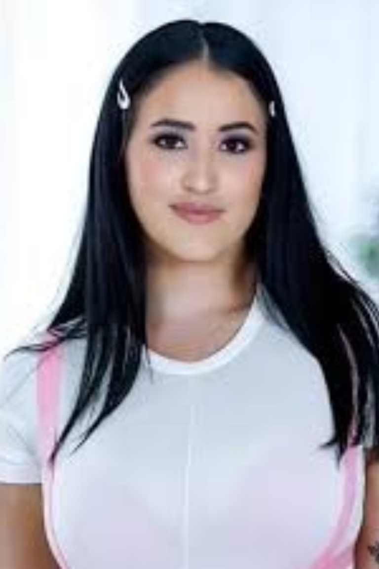 Nia Blue Age , Career, Family, Net Worth, Height Bio 2025.